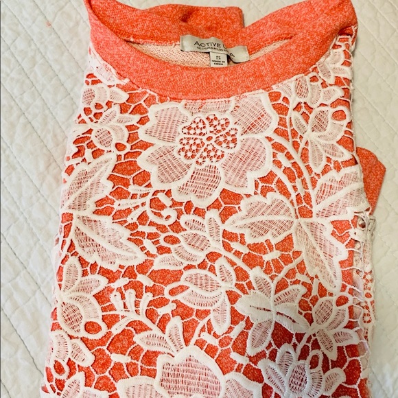 Lace Accent Sweatshirt (S) - Picture 5 of 5